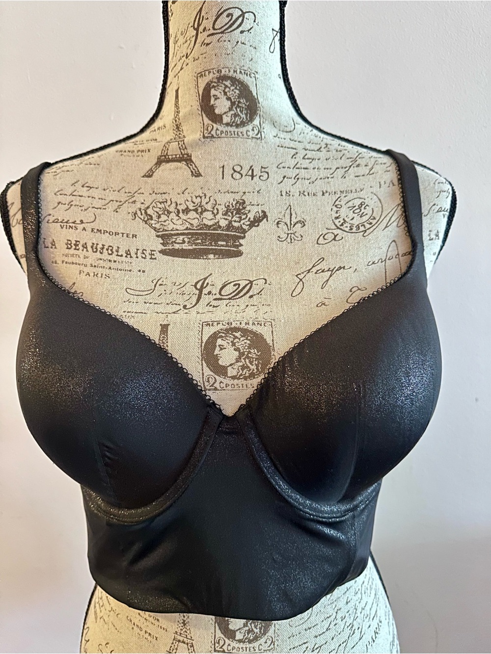 Victoria's Secret Body by Victoria lined demi/demi double 38D, black sparkle